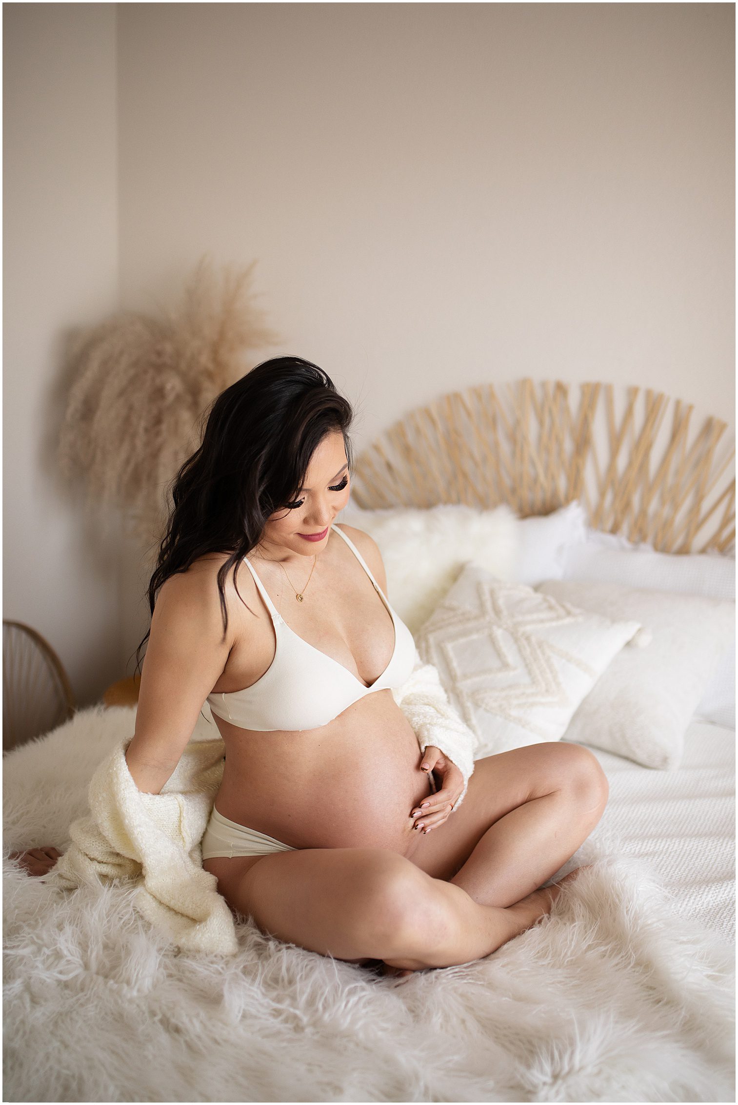 https://essierosephotography.com/wp-content/uploads/2022/03/LasVegasmaternitysession_0217.jpg