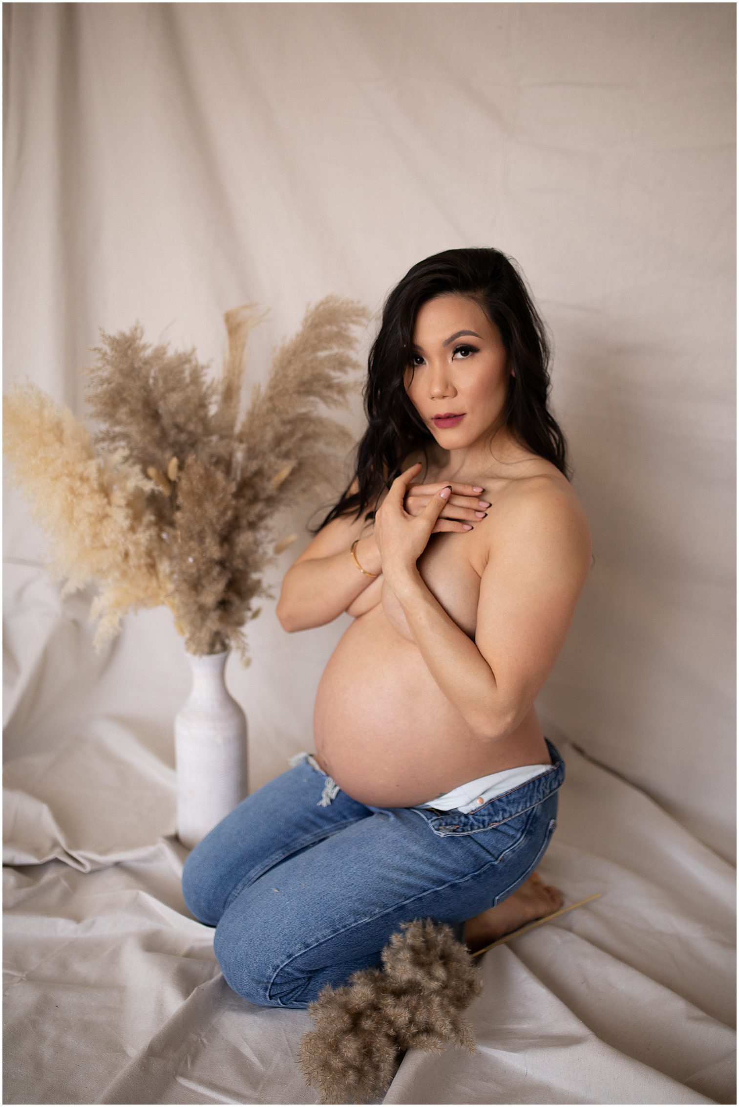 https://essierosephotography.com/wp-content/uploads/2022/03/LasVegasmaternitysession_0220.jpg