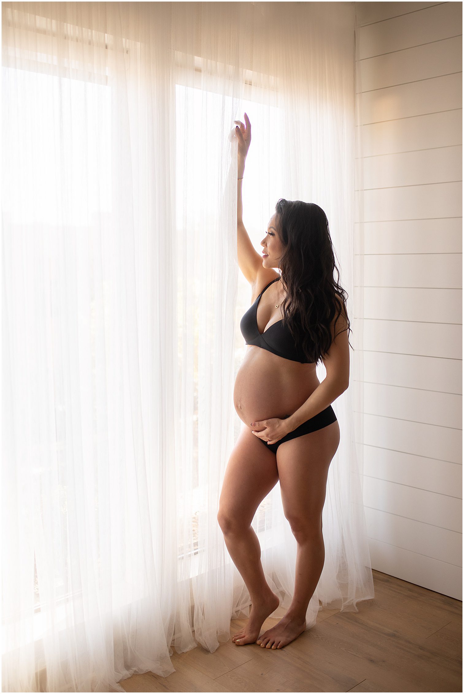 https://essierosephotography.com/wp-content/uploads/2022/03/LasVegasmaternitysession_0224.jpg